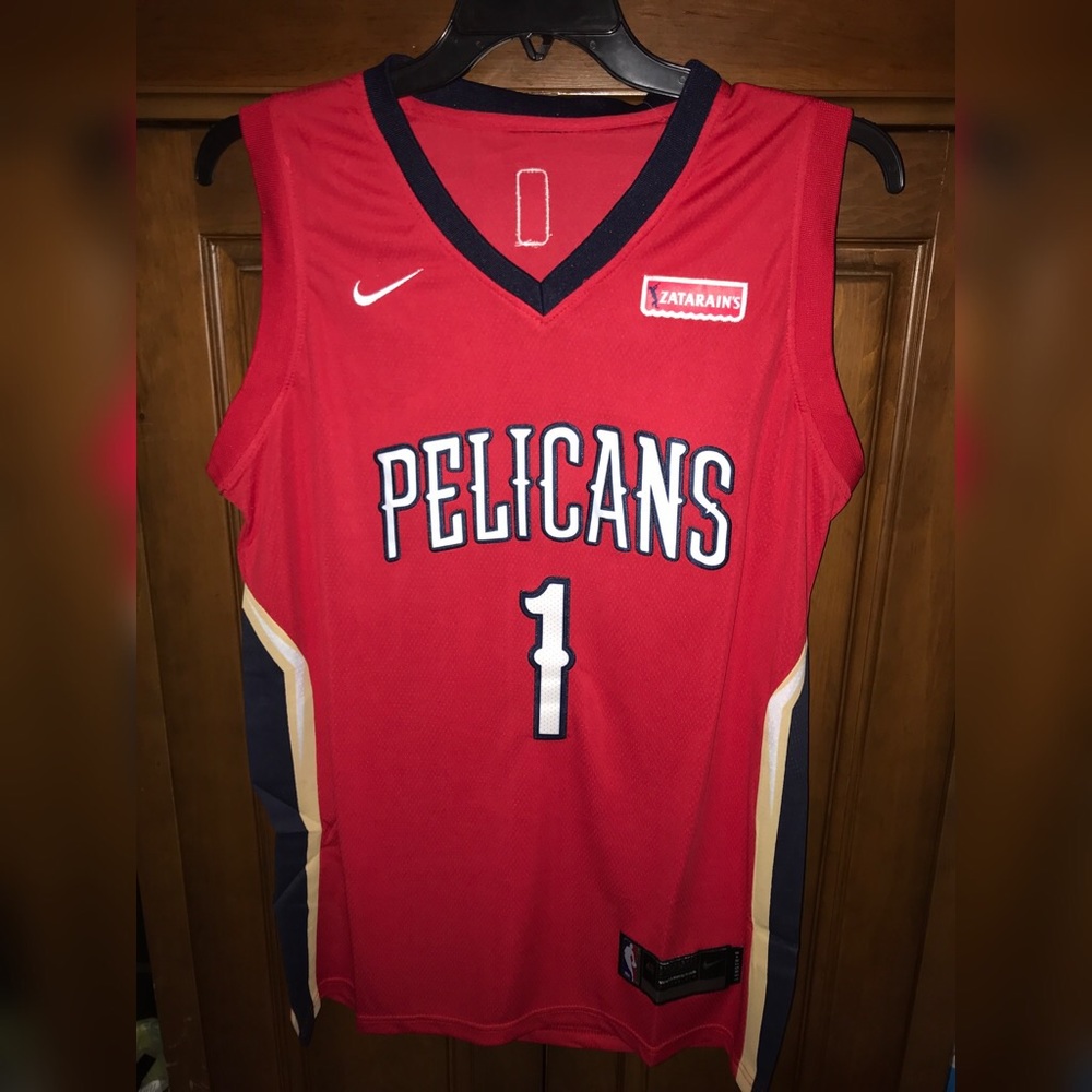 Zion Williamson Pelicans red jersey